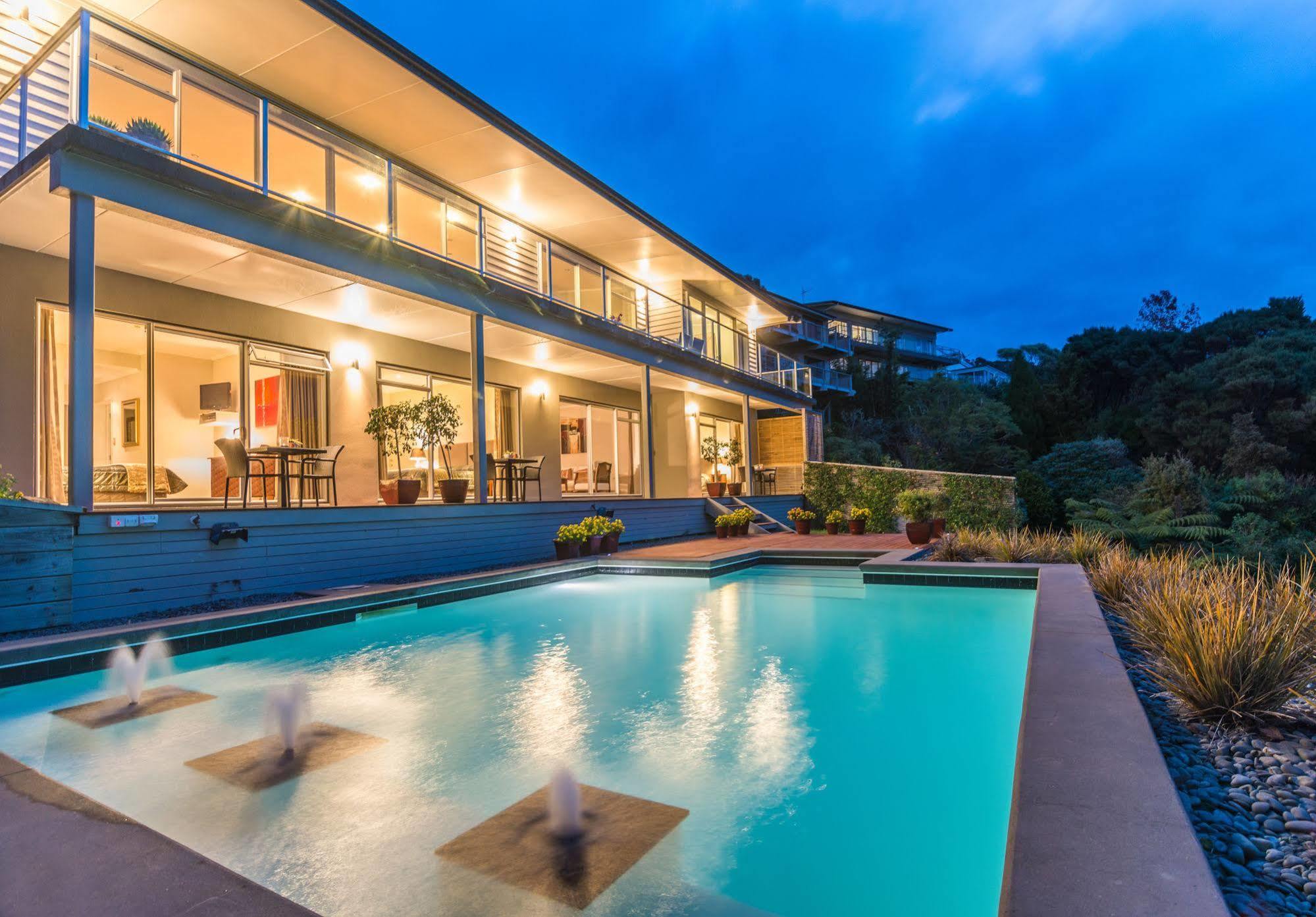 Decks Of Paihia Bed & Breakfast Exterior foto
