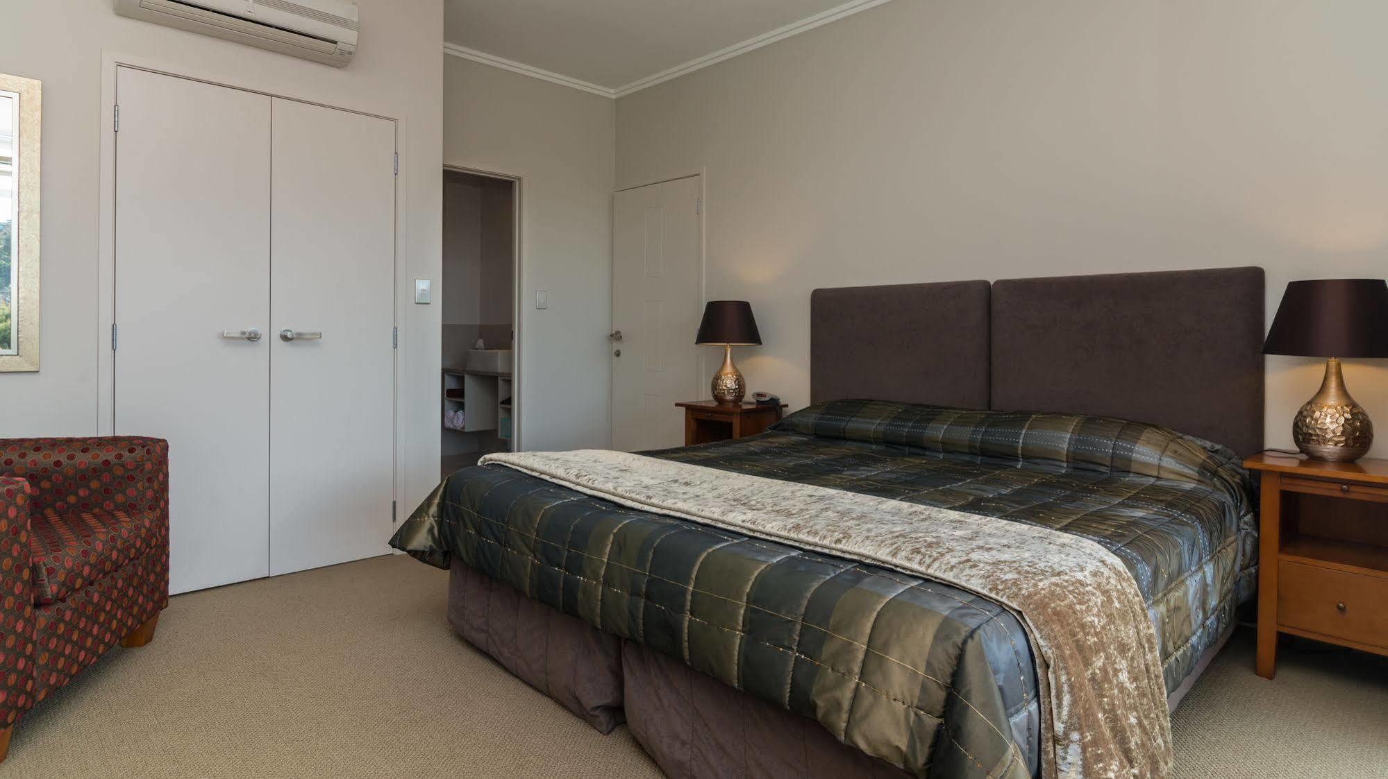 Decks Of Paihia Bed & Breakfast Exterior foto