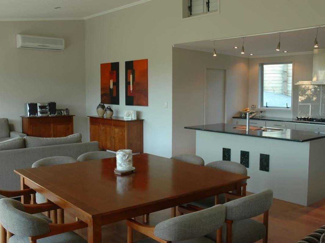 Decks Of Paihia Bed & Breakfast Exterior foto